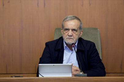 Mesud Pezeşkiyan: Yüce liderimizin izinden gitmeye devam edeceğiz