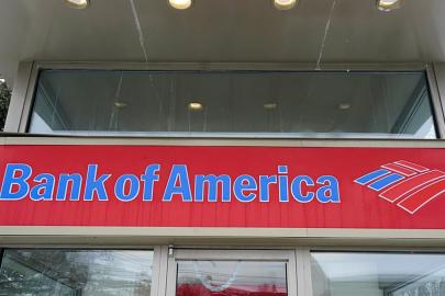 Paris'teki Bank of America şubesi önünde bombalı saldırı engellendi