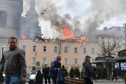 Rus İHA saldırısı Lviv'in tarihi merkezine zarar verdi
