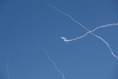 Suudi Arabistan Savunma Bakanlığı: 3 seyir füzesi imha edildi