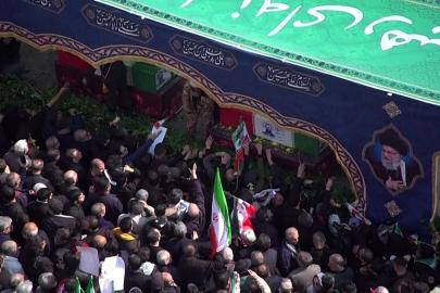 Tahran'da Laricani ve Süleymani için cenaze töreni düzenlendi