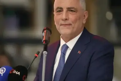 Ticaret Bakanı Bolat 'Niğde İş Dünyasıyla İftar Buluşması' programında konuştu: Türkiye kriz savar bir ülke