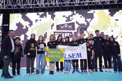 Üsküdar BİLSEM öğrencileri Dünya Robot Şampiyonası yolunda