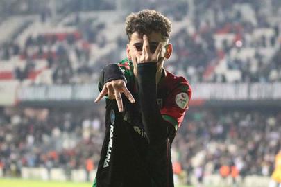 Yazın Fenerbahçe'ye transfer olacak Adem Yeşilyurt gözden düştü! Yedek kulübesine hapsoldu...