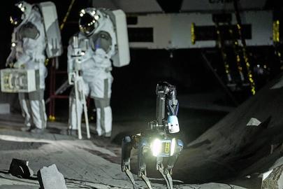 Yunanistan uzayda yeni bir dönem başlatıyor: İlk astronot ve uydu filosu yolda