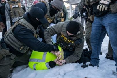 ABD’de ICE, bir yılda 442 binden fazla kişiyi sınır dışı etti