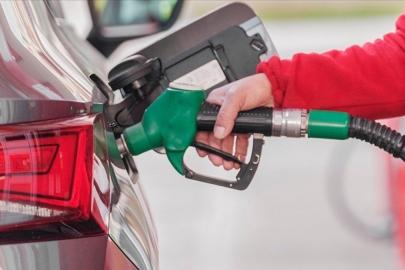 Akaryakıta dev bir zam daha: Motorinin litresi 85 lirayı aştı