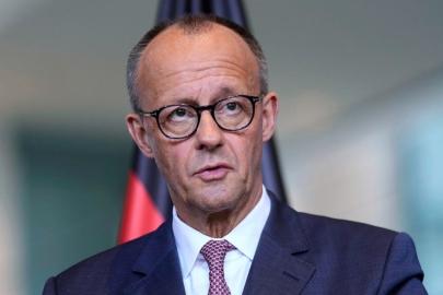 Alman basını yazdı: 17 ile 45 yaş arası erkekler yurt dışına çıkarken ordudan izin alacak