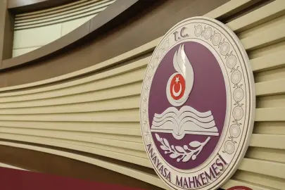 Anayasa Mahkemesi, 'isim değişikliği ilanı' kuralını iptal etti