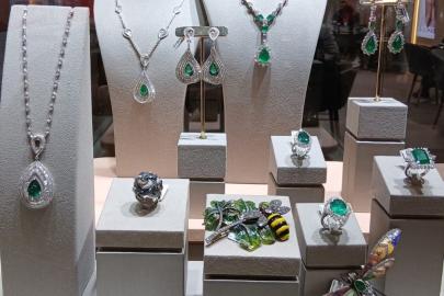 Ariş Pırlanta mücevher fuarının ilgi odağı oldu