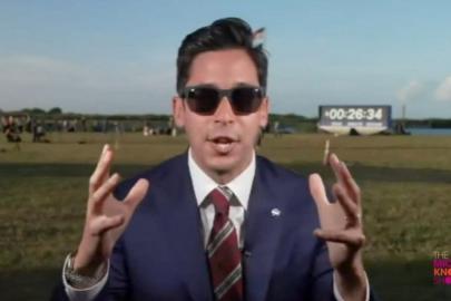 Artemis II canlı yayınında 'yeşil ekran' tartışması: Sunucu çimlere dokunarak kanıtladı