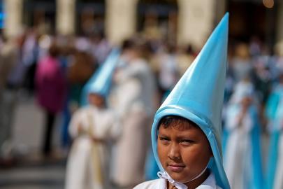 Barcelona'da geleneksel Paskalya 'mona'ları modern yorumlandı