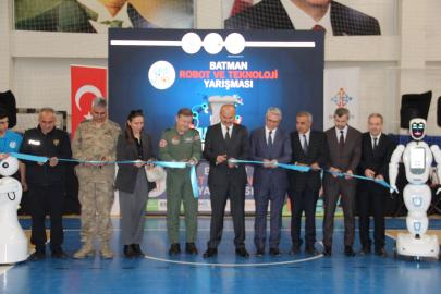 Batman'da "Yediiki Robot ve Teknoloji Yarışması" başladı