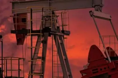 Brent petrolün varili 98,41 dolardan işlem görüyor