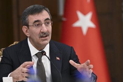 Cevdet Yılmaz: Akaryakıt fiyatlarındaki artış eşel mobil sistemi sayesinde sınırlı kaldı