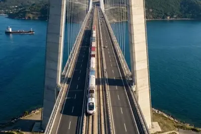 Dev proje için imzalar atıldı: İstanbul Boğazı'ndan demir yolu geçecek