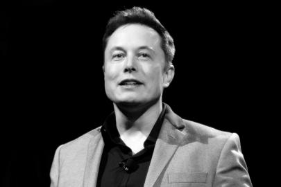 Elon Musk Mars'tan vazgeçti, SpaceX'in öncelikleri değişti