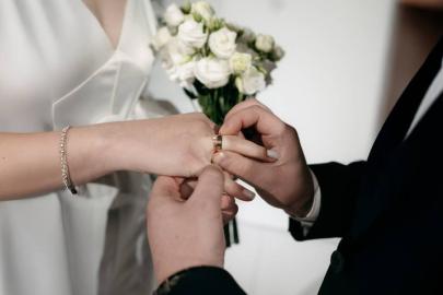 Evlenmek kanser riskini düşürüyor