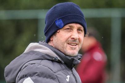 Fatih Tekke İstanbul takımlarına acımıyor!