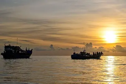 Hint Okyanusu'nda göçmen teknesinin batması sonucu 250 kişi kayıp