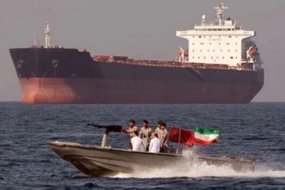 Hürmüz Boğazı’nda 3 gemiye ateş açıldı, İran ikisine el koydu