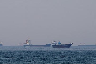 Hürmüz’de trafik durdu: 24 saatte sadece 5 gemi geçti