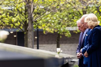 İngiltere Kralı III. Charles 11 Eylül Anıtı’nı ziyaret etti