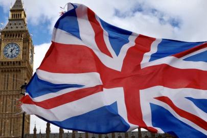 İngiltere'de 2009 sonrası doğanlara ömür boyu sigara satış yasağı