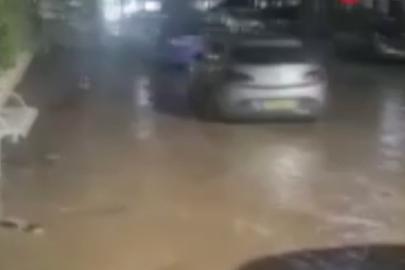 İran, İsrail'de su şebekesini vurdu: Şehir su altında kaldı