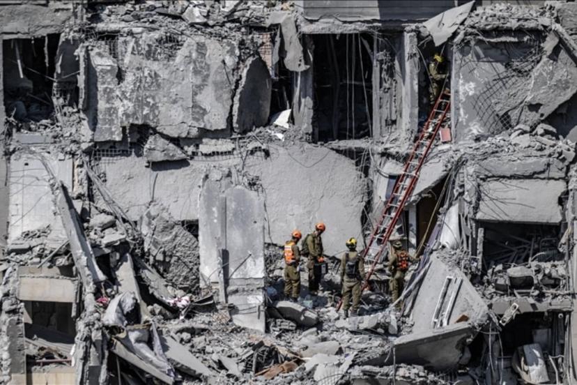 İran'da can kaybı 3 bin 468'e yükseldi