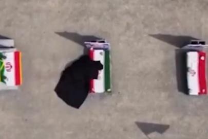 İran’daki ilkokula düzenlenen saldırıda hayatını kaybeden öğrenciler anıldı