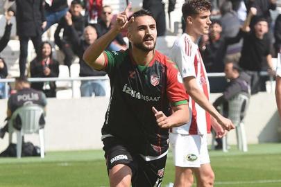 Karşıyaka'da Ömer Faruk'tan müthiş dönüş