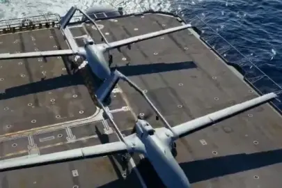 Mavi Vatan’da gururlandıran görüntüler: Bayraktar TB3 tatbikat kapsamında TCG Anadolu’dan havalandı