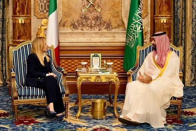 Meloni Körfez'de: Katar, BAE ve Suudi Arabistan ile enerji ve Hürmüz'ün açılmasını konuştu