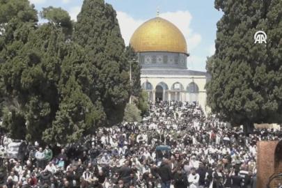Mescid-i Aksa'da 42 gün sonra ilk cuma namazı