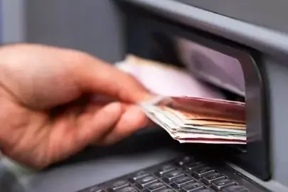 Nisan ayı yaşlı ve engelli aylıkları hesaplara yatırılmaya başlandı