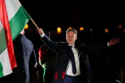 Péter Magyar'ın Macaristan seçimlerindeki ezici zaferi, Orbán dönemini geride bıraktı