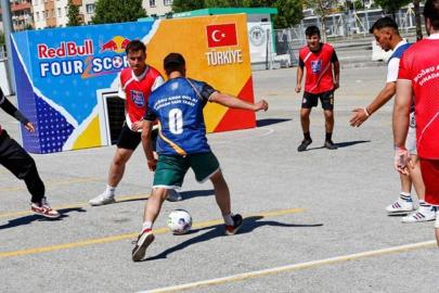 Red Bull Four 2 Score Sokak Futbolu Turnuvası başlıyor