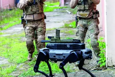 Sarsılmaz SARBOT'u tanıttı