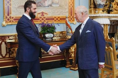 Suriye Devlet Başkanı eş-Şara, İngiltere Kralı III. Charles ile bir araya geldi