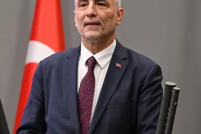 Ticaret Bakanı Bolat'tan OECD'de "Kritik ham madde" uyarısı: İhracat kısıtlamaları 5 kat arttı