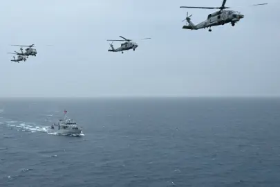 Türk ordusundan Mavi Vatan’da gövde gösterisi: Dev tatbikat nefes kesti