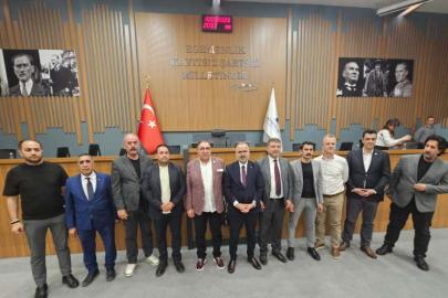 AK Partli Yıldız'dan Cemil Tugay yönetimine sert sözler! "Tunç Soyer’i arar duruma geldik!"
