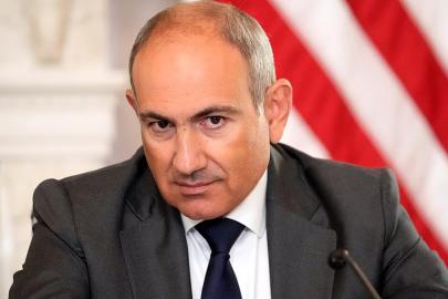 Anket: Ermenistan Başbakanı Paşinyan seçimlerde ezici bir zafere doğru ilerliyor