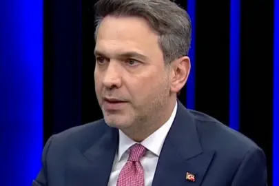 Bakan Bayraktar 'Dünya krizlerle karşı karşıya' deyip anlattı: Enerjide sıkıntı yok ama belirsizlikler risk getirir
