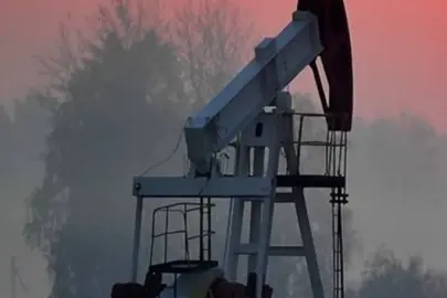 Brent petrolün varili 101,55 dolardan işlem görüyor