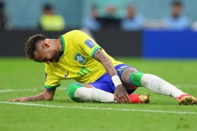 Brezilya'ya Neymar'dan kötü haber! 2 maçta yok