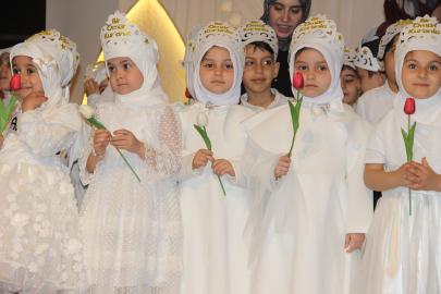 Cizre'de 50 öğrenci Kur'an-ı Kerim'e geçti