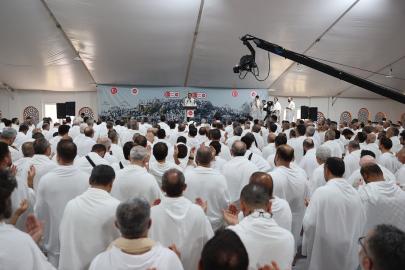 Diyanet İşleri Başkanı Arpaguş Arafat'ta vakfe duası yaptı