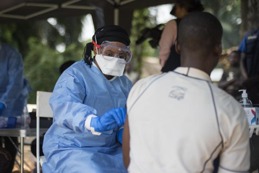 Ebola salgını nedeniyle Afrika kıtasında acil durum ilan edildi